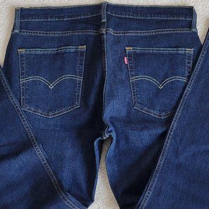 Levi's 514 Denim Blue jeans . SZ 36W 32L